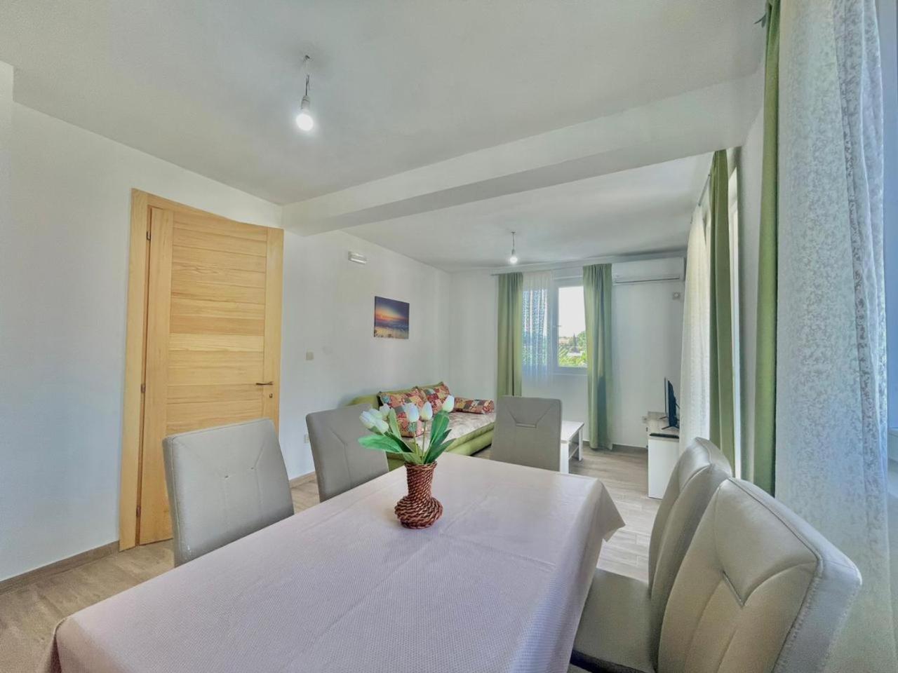 Apartment Talia *